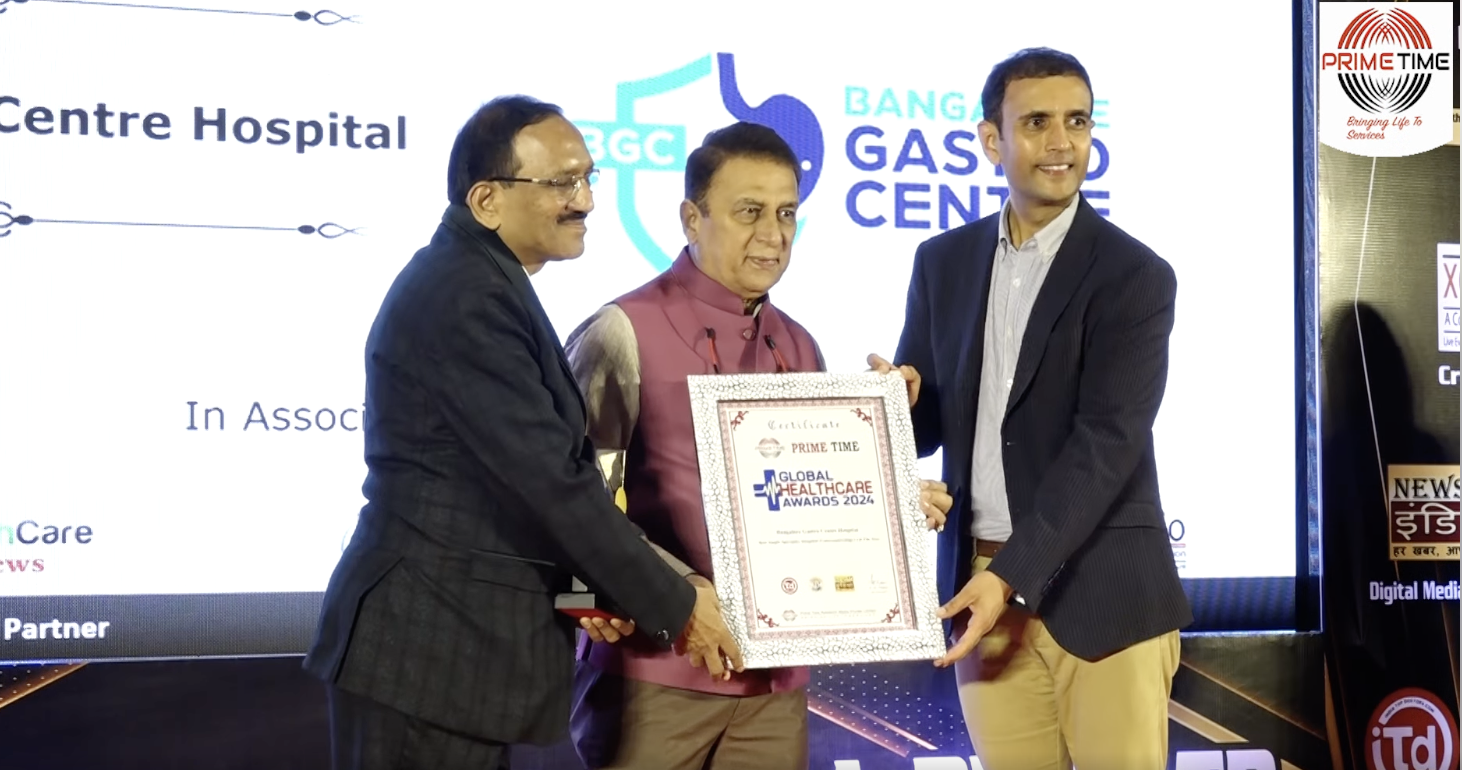 Bangalore Gastro Centre Hospital Honoured with Award Presented by Shri Sunil Gavaskar